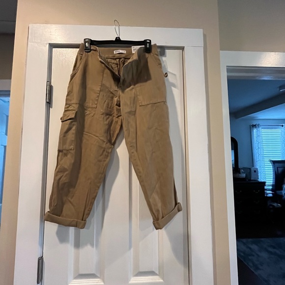 Apt 9 capris - Picture 1 of 4